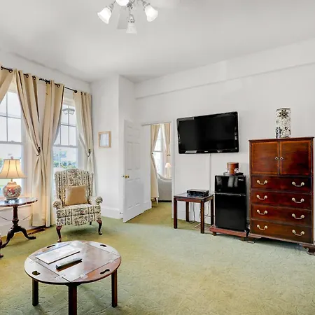 The Hewitt Wellington Hotel Spring Lake Room photo