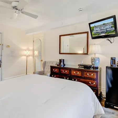 The Hewitt Wellington Hotel Spring Lake Room photo