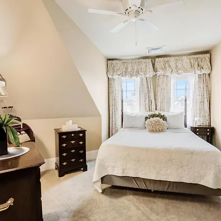 The Hewitt Wellington Hotel Spring Lake Room photo